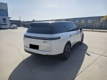2025 Lynk & Co 900 с пробегом 21 000 км