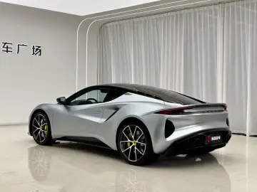 2022 Lotus Emira с пробегом 8 000 км