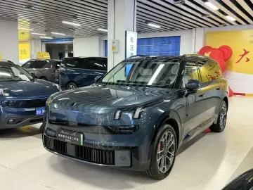 2025 Lynk & Co 900 с пробегом 6 000 км