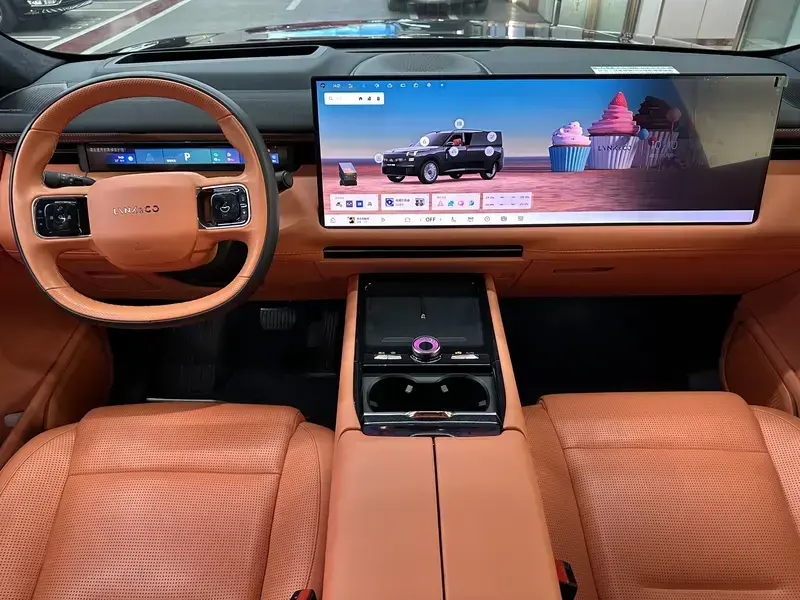 2025 Lynk & Co 900 с пробегом 16 000 км