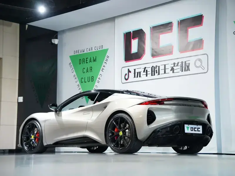 2022 Lotus Emira с пробегом 12 200 км