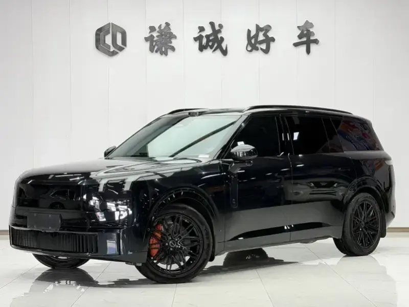2025 Lynk & Co 900 с пробегом 55 000 км