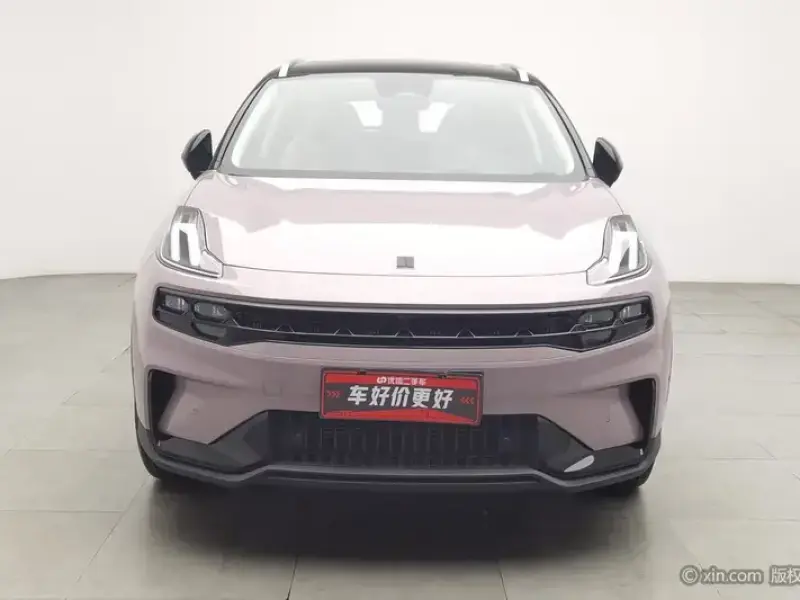 2023 Lynk & Co 06 с пробегом 8 300 км