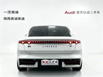 2026 Lynk & Co 10 с пробегом 12 000 км