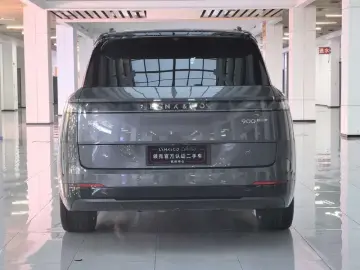 2025 Lynk & Co 900 с пробегом 28 000 км