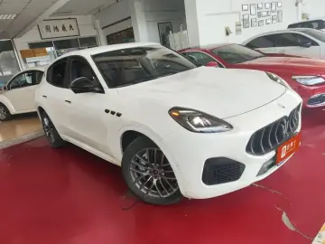 2023 Maserati Grecale с пробегом 42 000 км