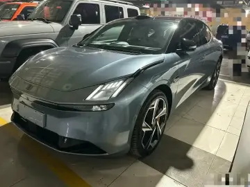 Lynk & Co Z10