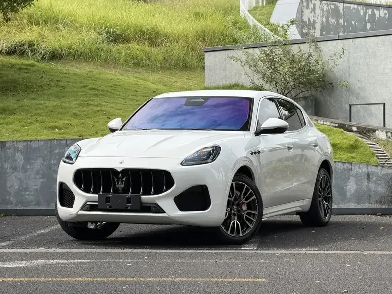 2023 Maserati Grecale с пробегом 800 км
