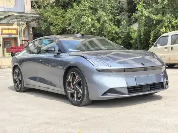 2024 Lynk & Co Z10 с пробегом 35 000 км