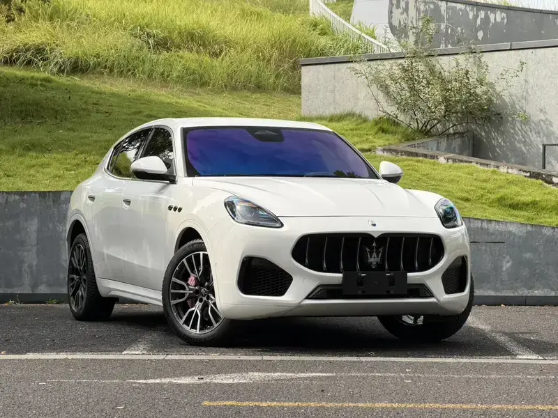 2023 Maserati Grecale с пробегом 800 км