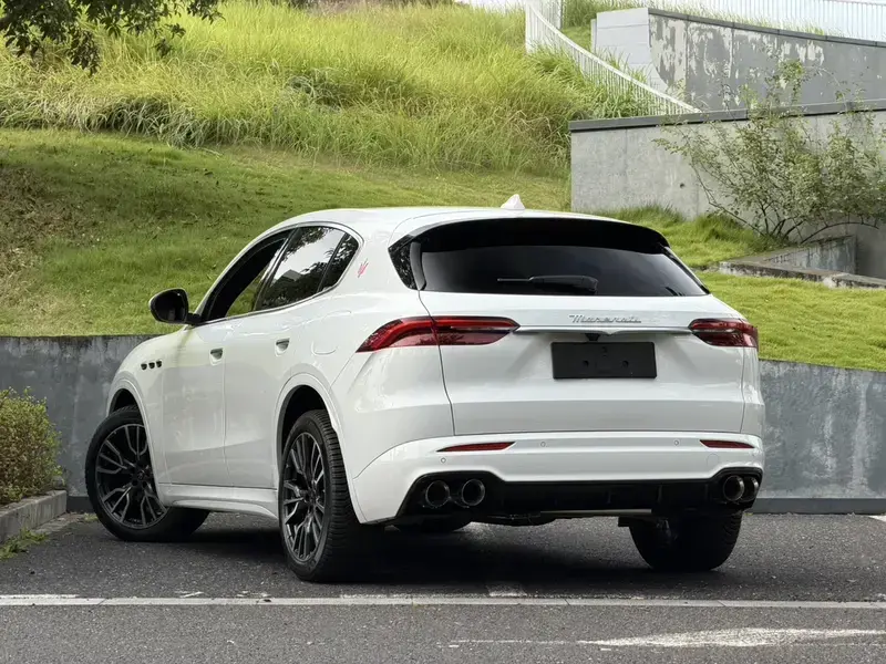 2023 Maserati Grecale с пробегом 800 км