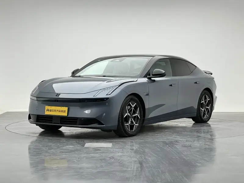 2024 Lynk & Co Z10 с пробегом 27 400 км