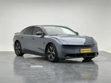 2024 Lynk & Co Z10 с пробегом 27 400 км