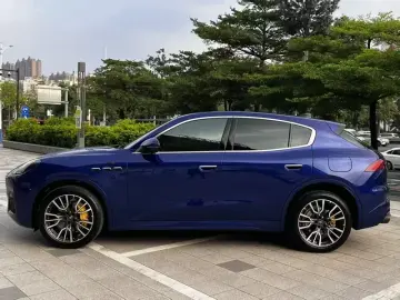 2023 Maserati Grecale с пробегом 100 000 км
