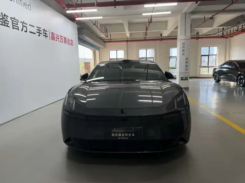 2024 Lynk & Co Z10 с пробегом 12 000 км