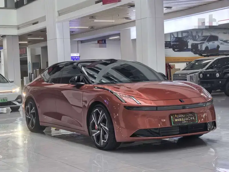 2024 Lynk & Co Z10 с пробегом 31 300 км