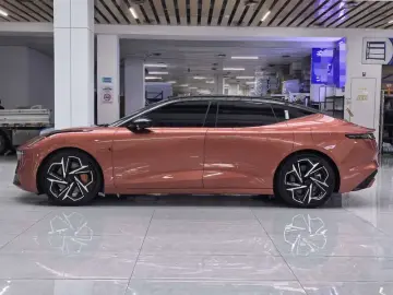 2024 Lynk & Co Z10 с пробегом 31 300 км