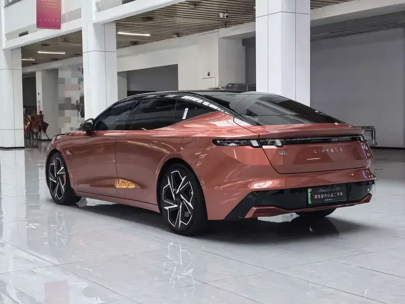 2024 Lynk & Co Z10 с пробегом 31 300 км
