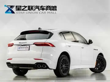 2023 Maserati Grecale с пробегом 17 400 км