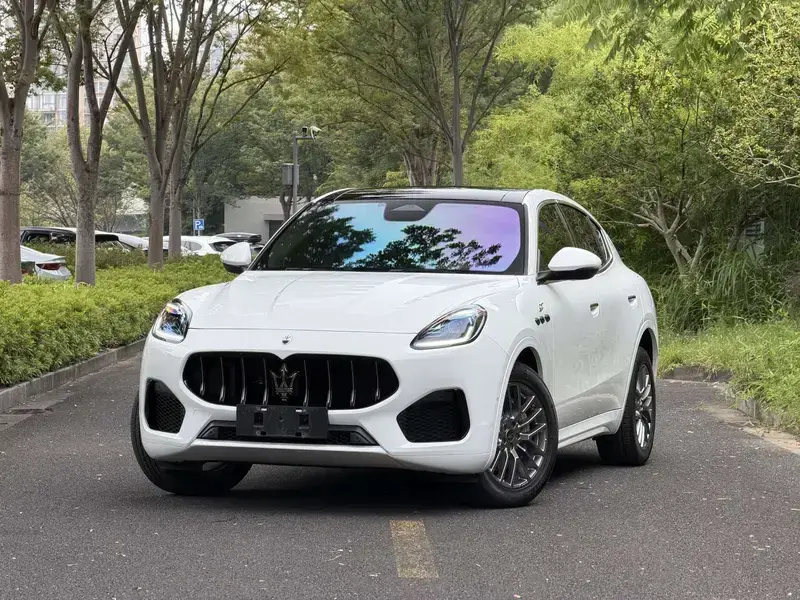 2023 Maserati Grecale с пробегом 11 000 км