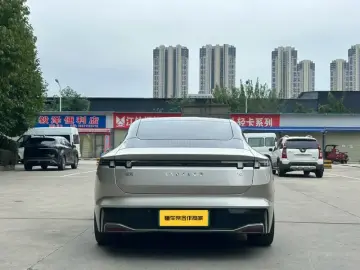 2024 Lynk & Co Z10 с пробегом 35 000 км