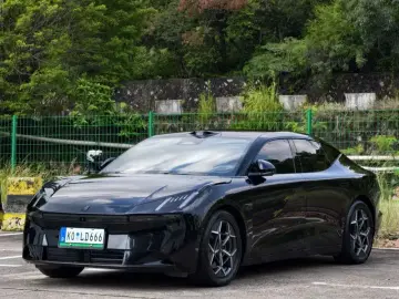 2024 Lynk & Co Z10 с пробегом 29 000 км
