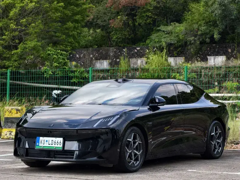 2024 Lynk & Co Z10 с пробегом 29 000 км