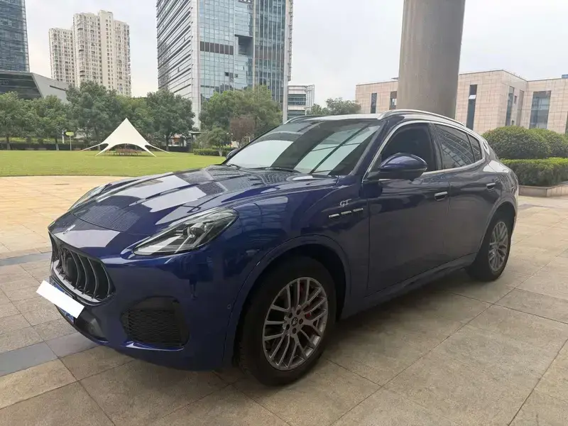 2023 Maserati Grecale с пробегом 19 800 км