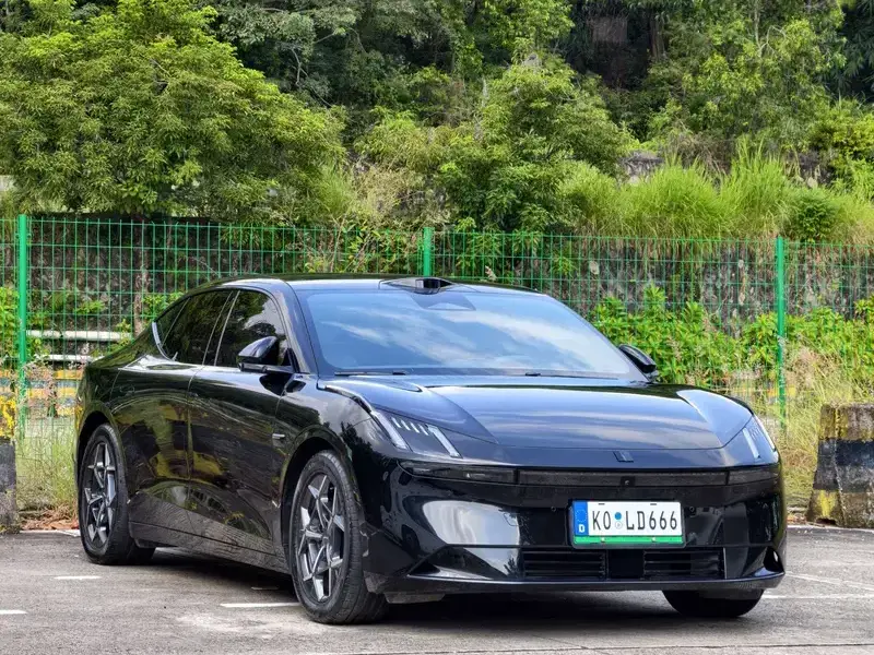 2024 Lynk & Co Z10 с пробегом 29 000 км