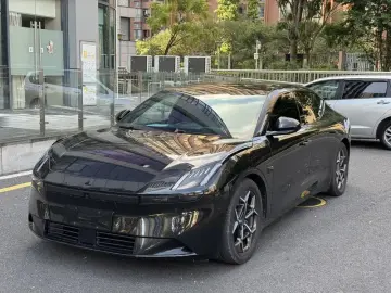 Lynk & Co Z10