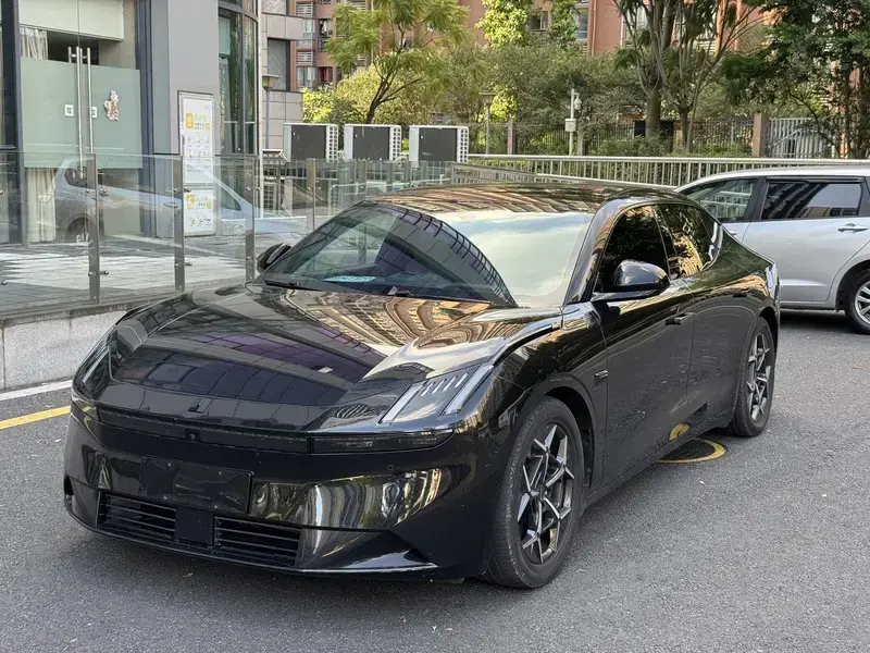 2024 Lynk & Co Z10 с пробегом 30 000 км