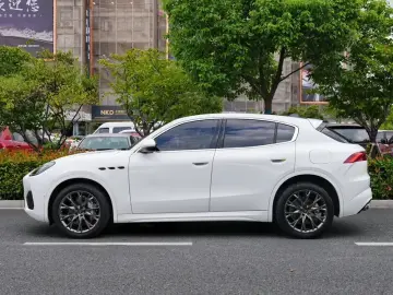 2023 Maserati Grecale с пробегом 31 000 км