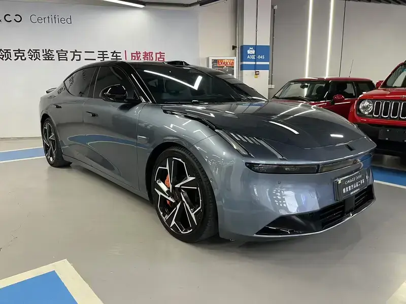 2024 Lynk & Co Z10 с пробегом 29 000 км
