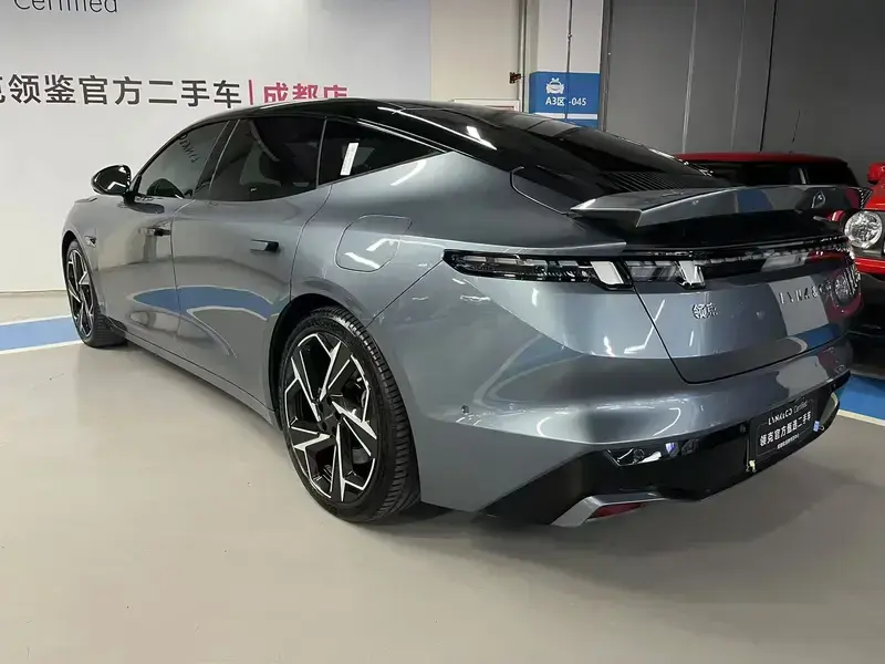 2024 Lynk & Co Z10 с пробегом 29 000 км