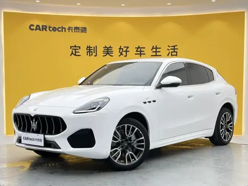 2023 Maserati Grecale с пробегом 12 000 км