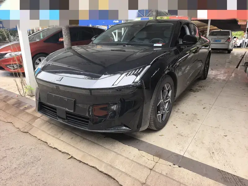 2024 Lynk & Co Z10 с пробегом 12 000 км