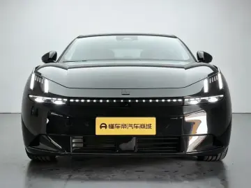 2024 Lynk & Co Z10 с пробегом 11 900 км