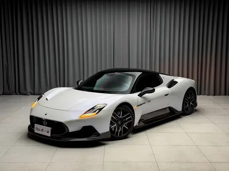 2021 Maserati MC20 с пробегом 37 000 км
