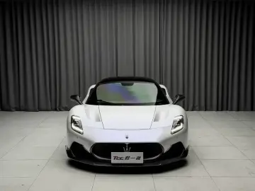2021 Maserati MC20 с пробегом 37 000 км