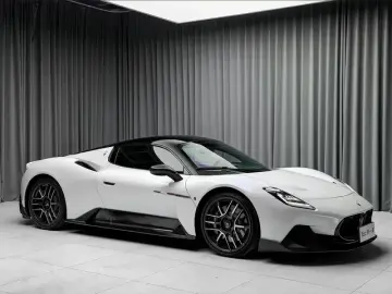 2021 Maserati MC20 с пробегом 37 000 км