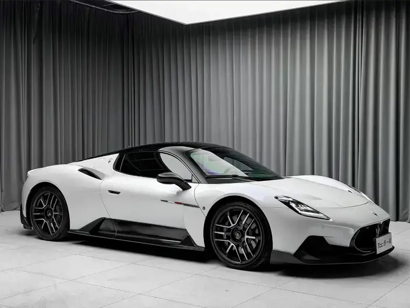 2021 Maserati MC20 с пробегом 37 000 км