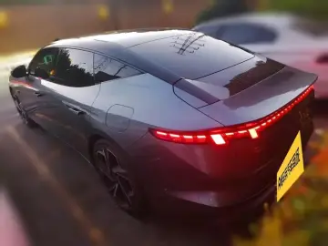 2024 Lynk & Co Z10 с пробегом 40 600 км