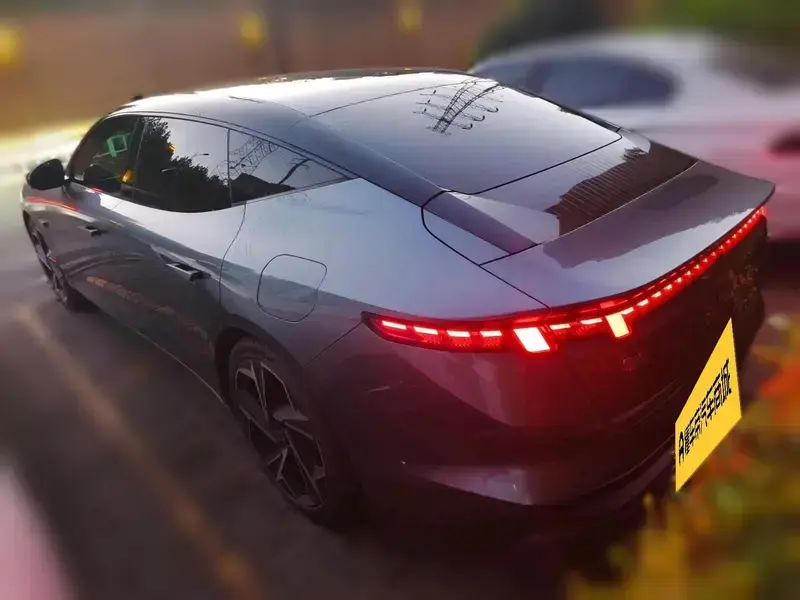 2024 Lynk & Co Z10 с пробегом 40 600 км