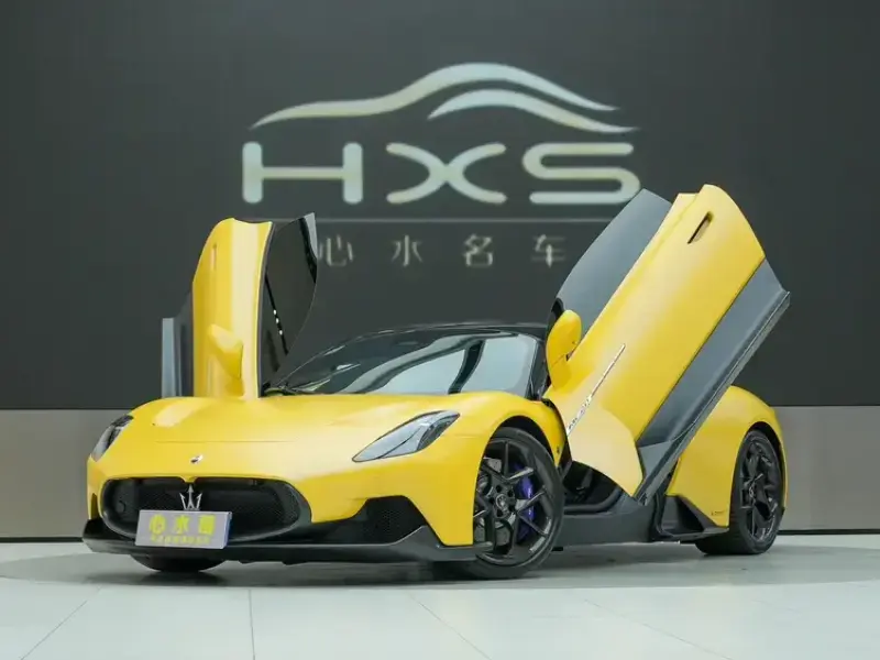 2023 Maserati MC20 с пробегом 3 000 км
