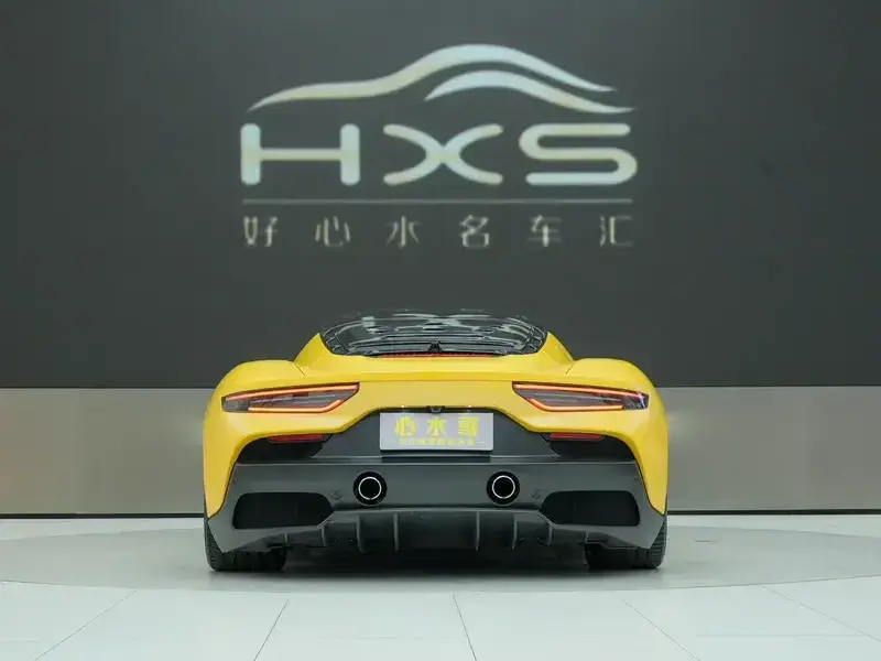 2023 Maserati MC20 с пробегом 3 000 км