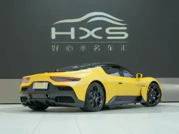 2023 Maserati MC20 с пробегом 3 000 км