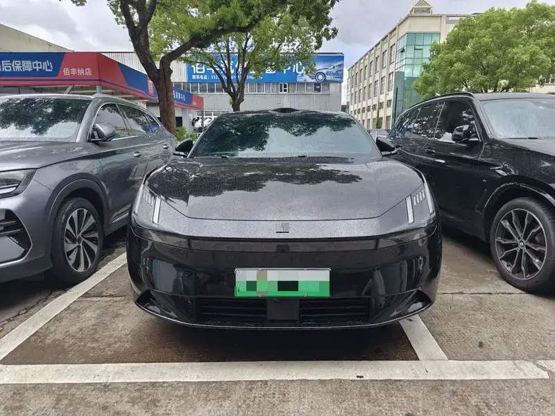 2024 Lynk & Co Z10 с пробегом 7 000 км