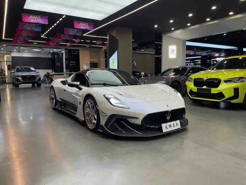 2021 Maserati MC20 с пробегом 7 000 км