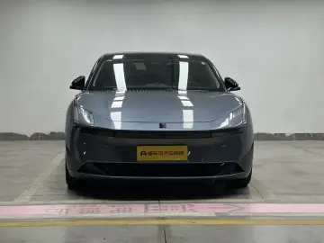 2024 Lynk & Co Z10 с пробегом 52 800 км