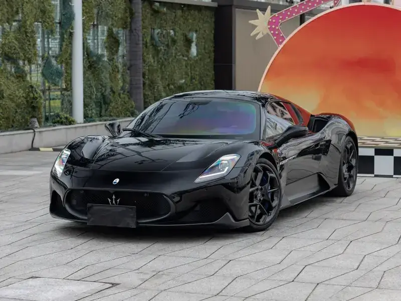 2021 Maserati MC20 с пробегом 13 000 км